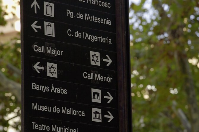 2-Hour Private Walking Tour Through Palma’s Jewish Quarter - Entering Palma through its Jewish quarter, not the postcard version