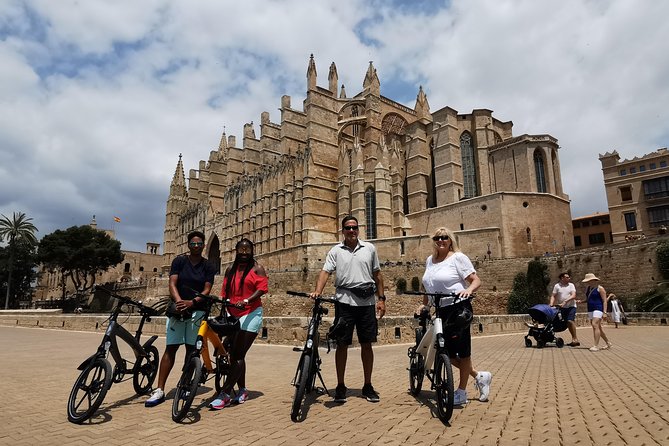 3 Hours E-Bike Tour in Palma - Es Baluard for Views, Then the Almudaina and Cathedral Corridor