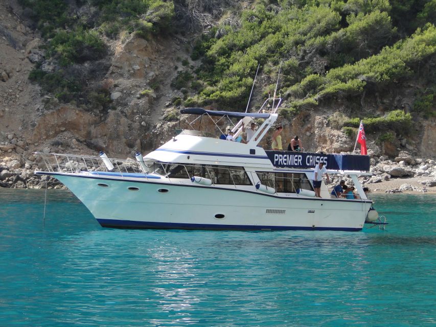 3hr Sunset Trip Drinks, Tapas SUP, Snorkel - Why this Alcudia sunset cruise feels different at sea