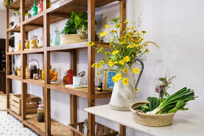 4-Hour Market Visit and Traditional Cooking Workshop in Palma - Your 4-course Mallorcan menu, course by course