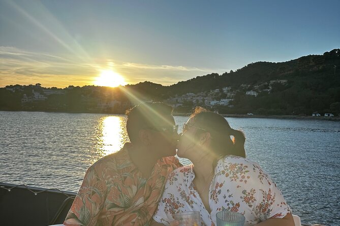 Alcudia 3hr Sunset Trip with Drinks, Tapas, SUP & Snorkel - Cliff sides, caves, and the “first wow” before sunset
