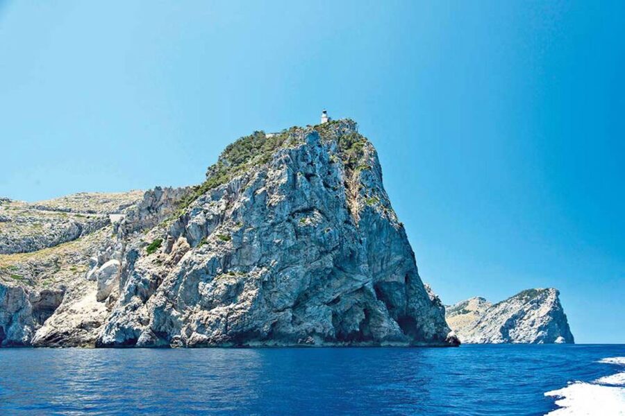 Alcudia: Boat Trip to Cap de Formentor and Formentor - What to bring, plus a few onboard habits that help
