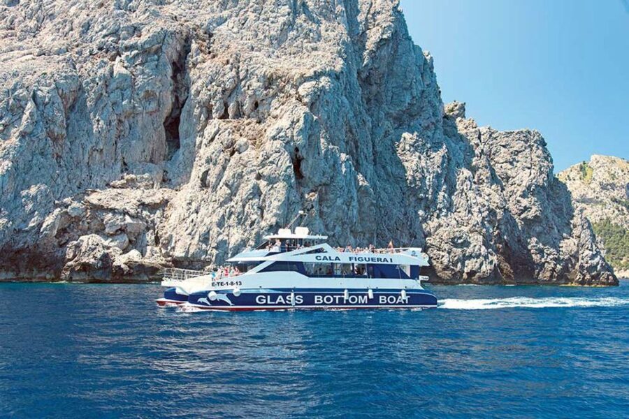Alcudia: Boat Trip to Coll Baix - Comfort tips that make the difference