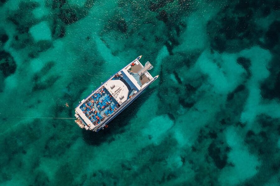 Alcudia: Boat Trip to Coll Baix - About the boat: what glass-bottom really looks like