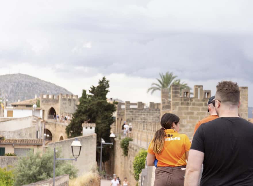 Alcudia Old Town Private Tour - Price and value for a group up to 10