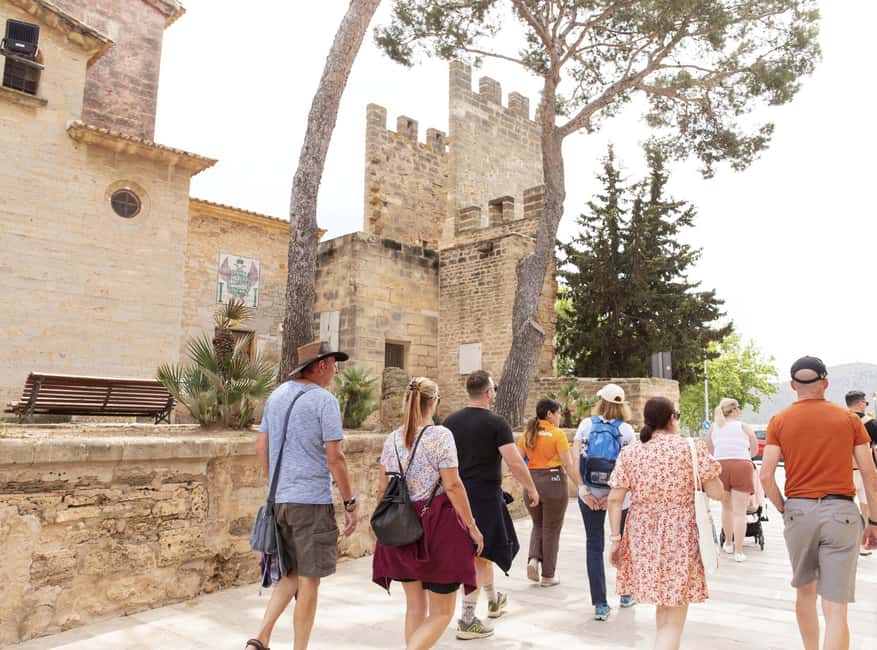 Alcudia Old Town Private Tour - Starting at Oficina de Turisme d’Alcúdia and how the private flow feels
