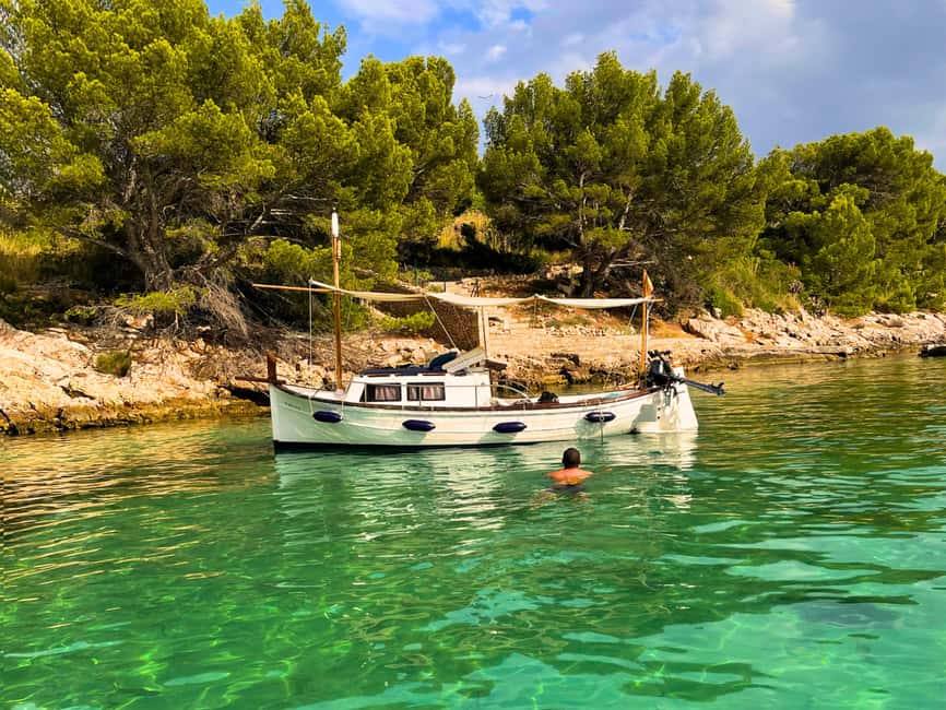 Alcudia & Pollensa Private Boat Tour, Captain, Fuel, Snorkel - Platja de Formentor: one hour on land for photos and breathing room
