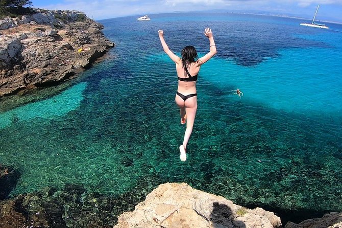 Beach Tours Mallorca. The Happy Vans. - What’s included, what’s not, and what you should pack anyway
