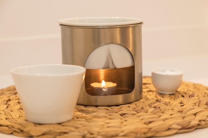Best Friends Ritual: mini facial + aromatherapy massage + day SPA + glass cava - The treatments: aromatherapy massage and mini facial for friend-to-friend calm