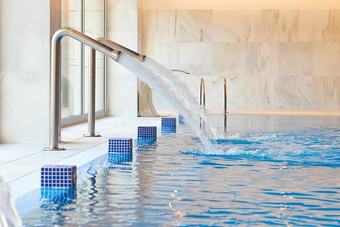 Best Friends Ritual: mini facial + aromatherapy massage + day SPA + glass cava - The cava moment: a small extra that helps the mood