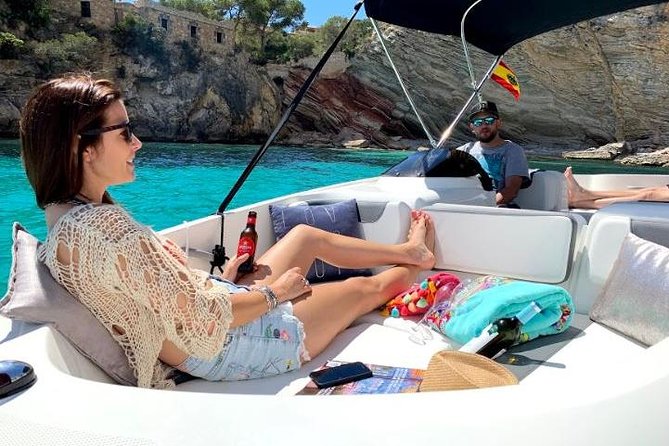 boat rental - Orientation that turns first-time boaters into comfortable captains