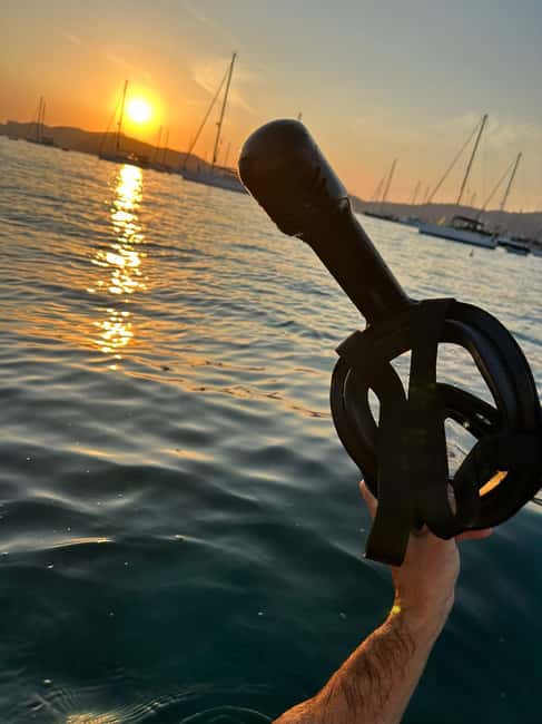 Boat Rental Without Licence ( Santa Ponsa ) - Exploring southwest Mallorca by boat: how the coast changes from shore