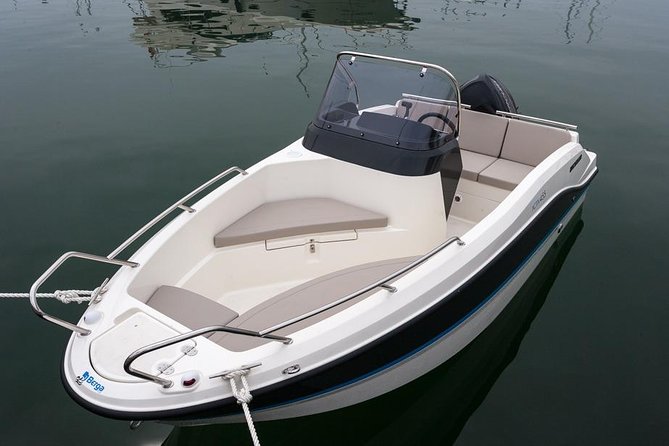 Boat rental without license - B450 'Theia' (4p) - Can Pastilla - Arriving at Carrer de Virgili 36, CMSAP Maritime Club and getting your bearings fast