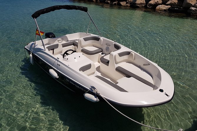 Boat rental without license - B540 'Gaia' (5p) - Can Pastilla - Why driving the B540 Gaia from CMSAP Maritime Club works so well