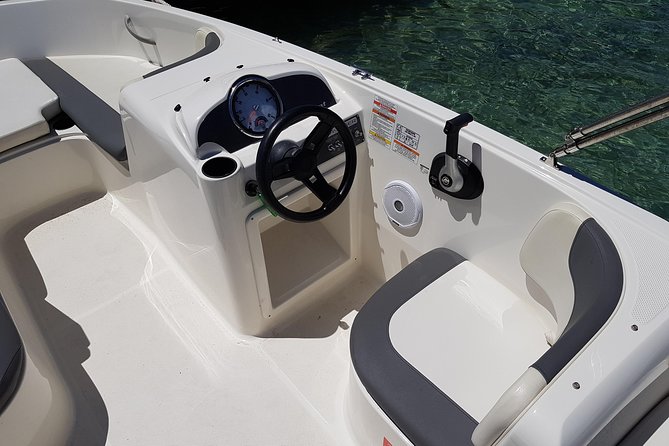 Boat rental without license - B540 'Gaia' (5p) - Can Pastilla - Staff support and WhatsApp help, even when things get messy