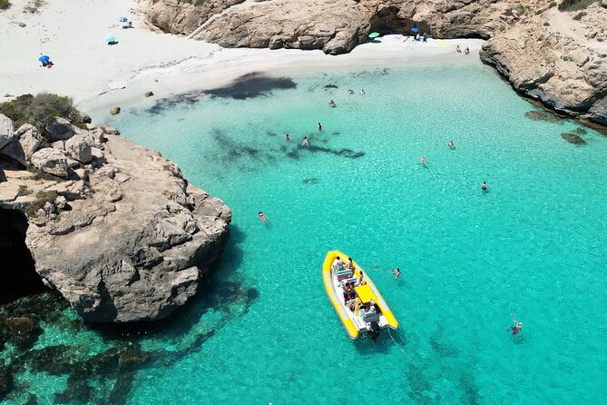 Boat tour Cala Figuera, Es Pontas, Caló de Moro, Cala Marmols - Small boat routing: what you get (and what you do not) in 2.5 hours