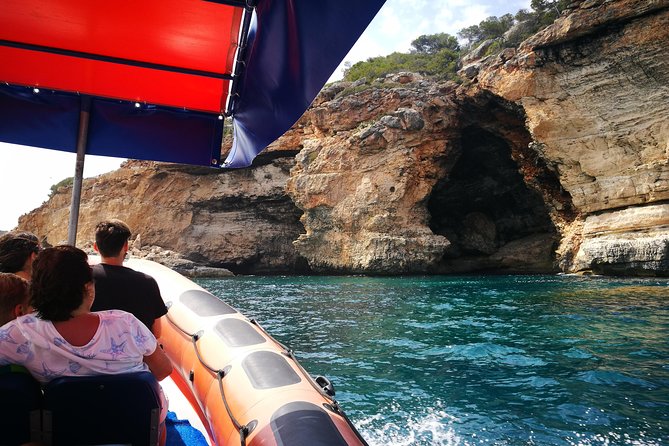 Boat tour from Cala Figuera to Caló del Moro and S´Almonia - Getting there in Cala Figuera, and making the day easier