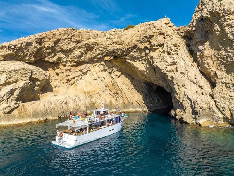 Cala Rajada: Boat Excursion with Drinks and Food - Who this Cala Ratjada boat trip fits best