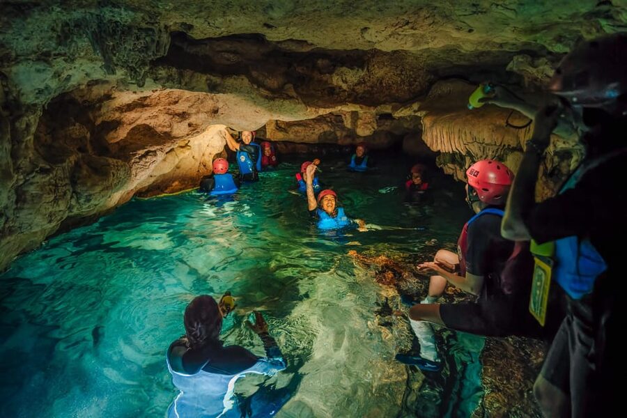 Cala Varques: Guided Sea Caves Kayak & Snorkeling Expedition - Getting back to Estany d’en Mas: second paddling segment, same guidance