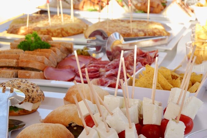 Catamaran sailing at sunset with tapas Palma de Mallorca - Key things to know before you sail