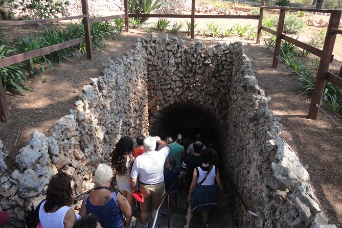 Caves Drach Boat Trip from Alcudia with Return Bus and Tickets - Majorica Pearls next to the caves: useful as a browse, optional as a buy