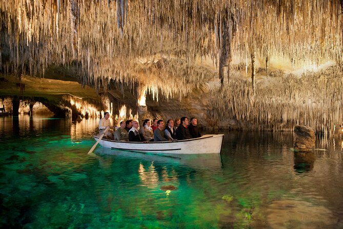 Caves Drach Tour & Return Transfer from Cala Dor-Calas Mallorca - That 15 minutes to relax: use it for photos, snacks, or shopping