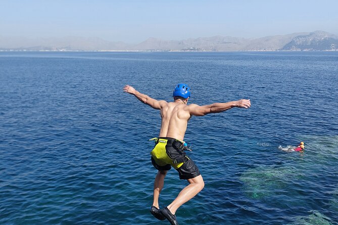Coasteering Cliff jumping - Cliff jumping and sea landing: what to expect without the hype