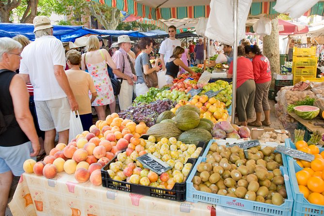 Discover Alcudia old town on a private walking tour - Alcudia Market: When Food Is Part of the Town’s Story