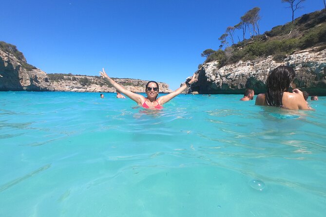 Discover Cala des Moro and S’Almunia the smart way - Key highlights at a glance