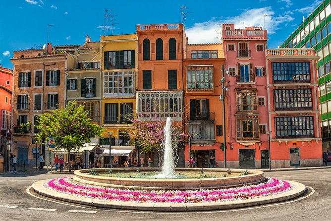 Discover the major cultural attractions of Palma De Mallorca on a Private Tour - Price and value: is $574 per person worth it?
