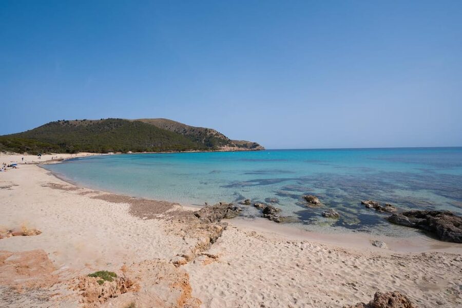 Experinence Cala Agulla / Molto with Paddlesurf and snorkel - A van day built around real shoreline time