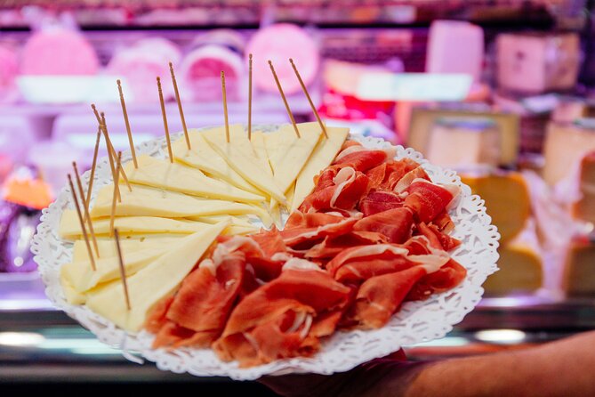 Food Tasting Walking Tour in Palma with a Local - Getting to the meeting point at Parc del Mar area (without a pickup)