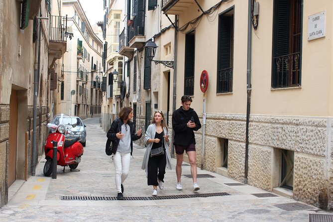 Food Tasting Walking Tour in Palma with a Local - Stop 3: Convent de Santa Clara and the revolving-window cookie tradition