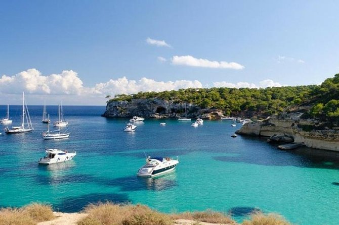 Full-Day Mallorca Caves Tour: Drach, Hams & Pearl Factory Visit - Cuevas del Drach: 21°C cave air, the concert moment, and Lake Martel