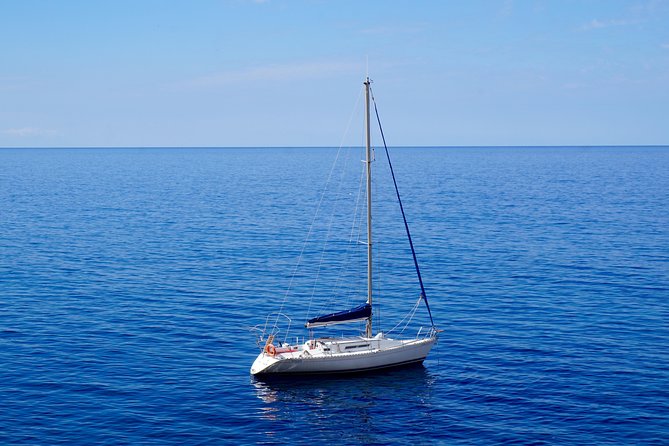Full-day sailing excursion along the coast - On-Board Reality Check: Diesel Smell, Food Cooling, and Comfort
