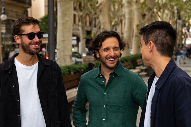Gourmet Tapas and Wine Tour in Palma de Mallorca - Carrer del Sindicat: The Walk That Keeps You Moving