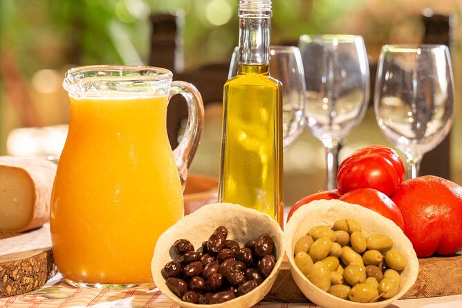 Guided Tasting Tour in 16th century House and Olive Oil Factory - Paying $31.46 for more than a tasting