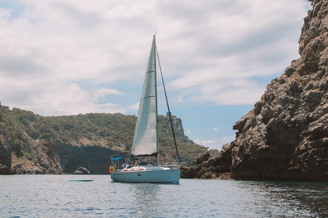Half Day Private Sailing Tour along the Tramuntana Coast - The boat, comfort, and the onboard basics that matter
