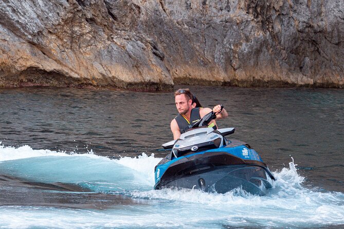 Jet Ski Rental Andratx 30 min - Age rules and ID checks, the stuff that can change your plans