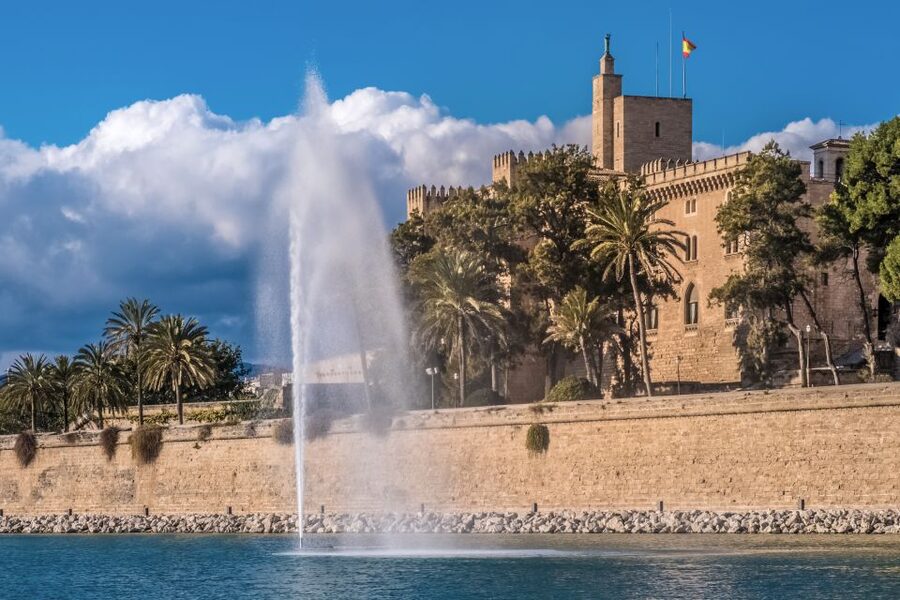 La Almudaina Palace Entry Ticket - How La Almudaina Works as a Self-Guided Visit