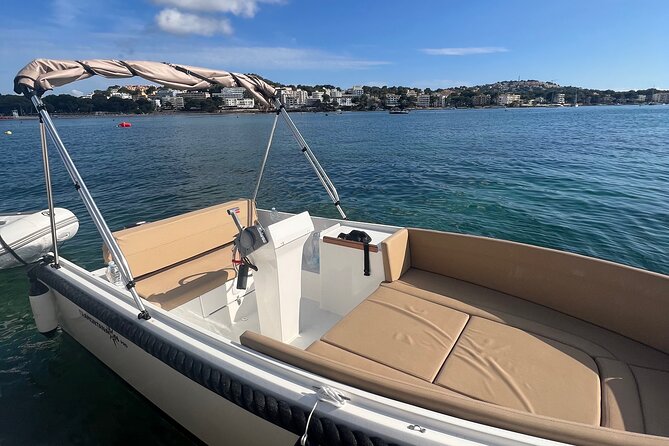 License free boat rental around the coast of santa ponsa - Price and total value, including the deposit