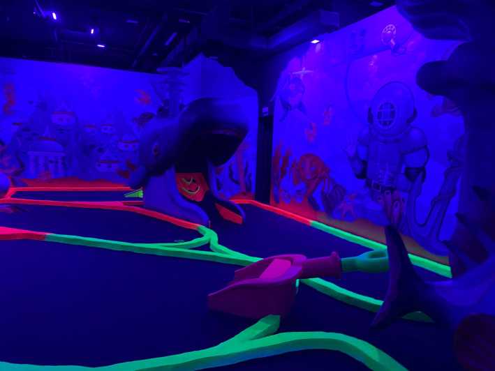 Magaluf ; Minigolf indoor - Key Highlights at a Glance