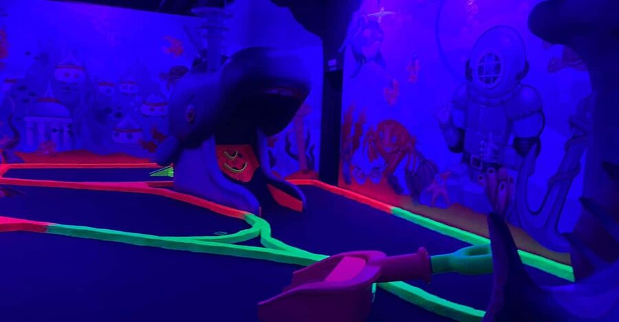 Magaluf ; Minigolf indoor - Why Indoor Blacklight Minigolf in Magaluf Feels Like a Smart Plan