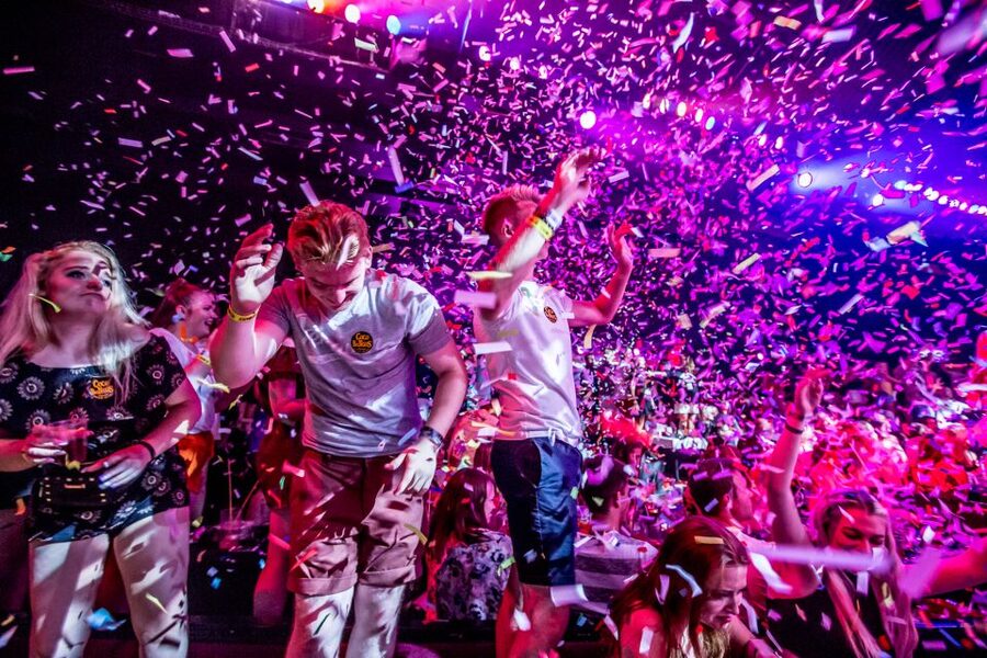 Magaluf: Pirates Reloaded Show Entry Ticket - Comfort Tips That Actually Matter (Shoes and Clothes)
