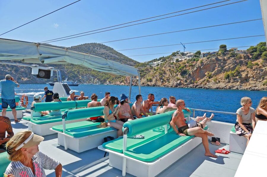 Mallorca: 2-Hour Coastline & Malgrat Islands Catamaran Tour - Calvià and the ride back with more sea views