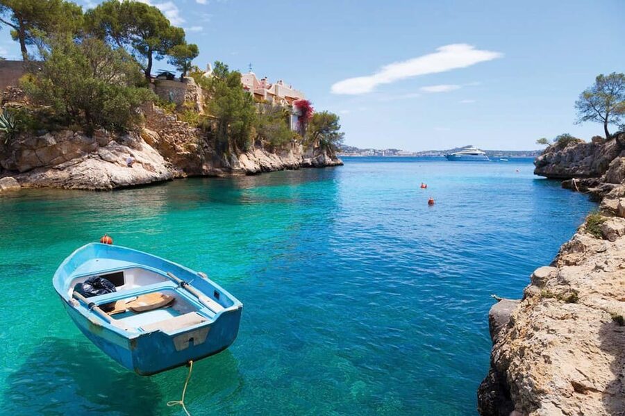 A Mallorca cove