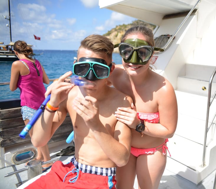 Mallorca: 2-Hour Dolphin Watching Cruise & Glass-Bottom Boat - The Swim Stop, Warm Water, and What to Expect