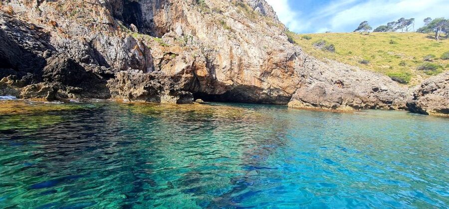 Mallorca Alcudia: Jack Sparrow Cave Jet Ski Tour - How the jet ski portion works, even if you’re new