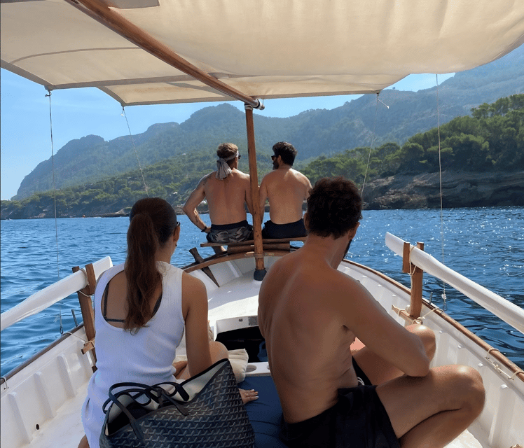 Mallorca: Alcudia, Private Boat Tour. - What to pack and how to make the most of 2.5 hours