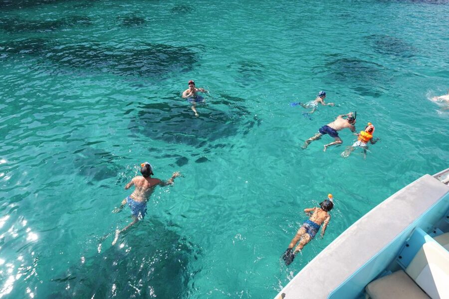 Mallorca: Catamaran Coastal Cruise with Lunch - Lunch on Board: Simple, Filling, and Usually Worth It